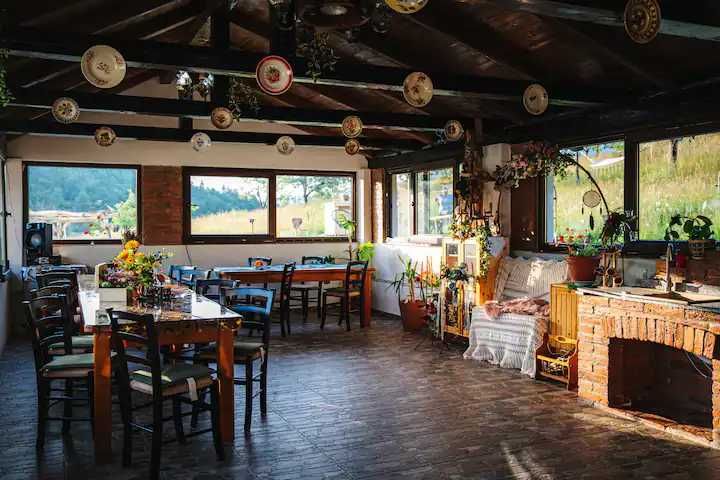 Cabană de închiriat cu ciubar