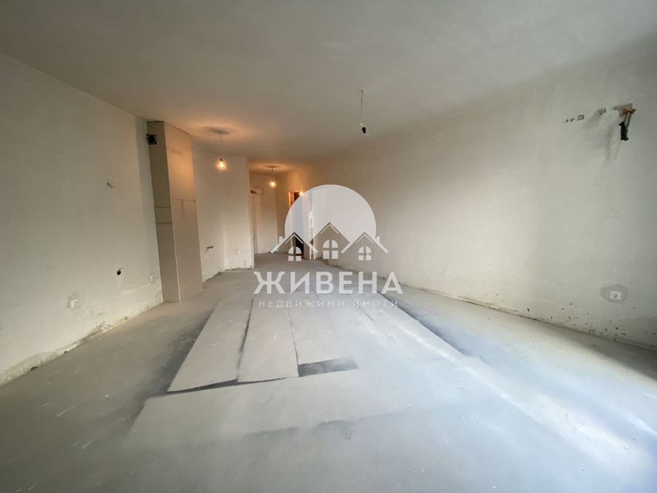Продава се Тристаен апартамент в Варна, Операта - 101 кв.м за 2377 €/кв.м - Снимка #1
