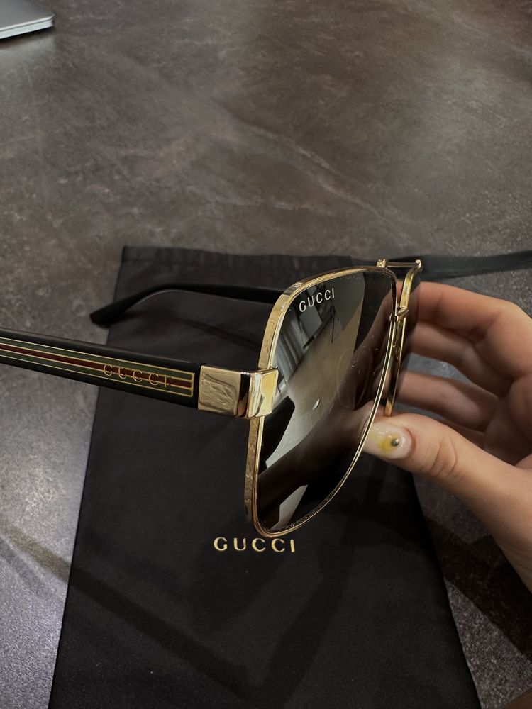 Очки Gucci GG0529S в идеальном состоянии