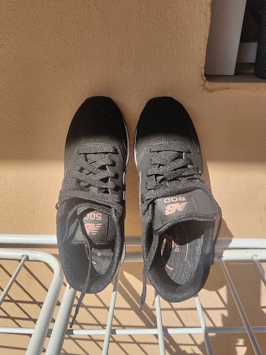 Vând pantofi sport New Balance 37.5