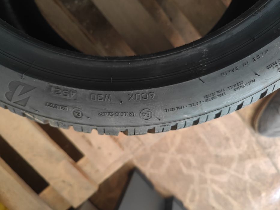 Зимни гуми Bridgestone спорт пакет 225/45/17 245/40/17
