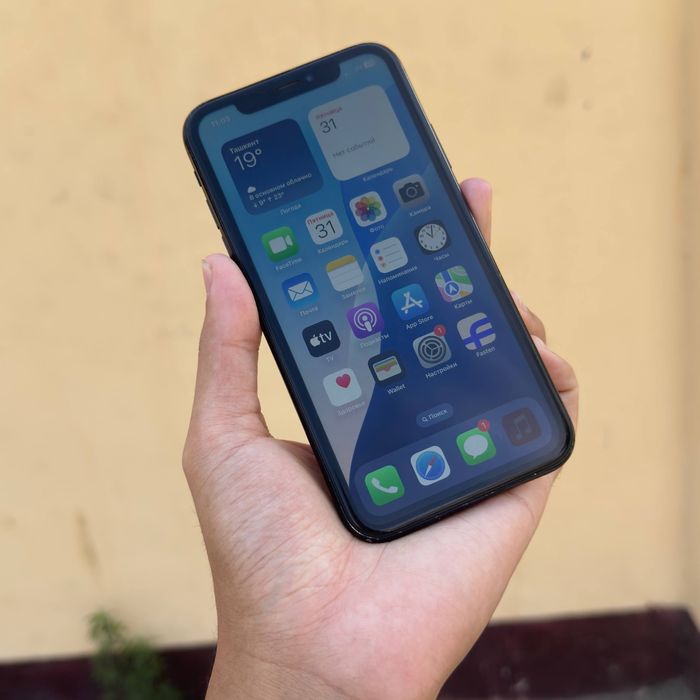 Iphone Xr 128gb xolati yaxshi srochno sotiladi