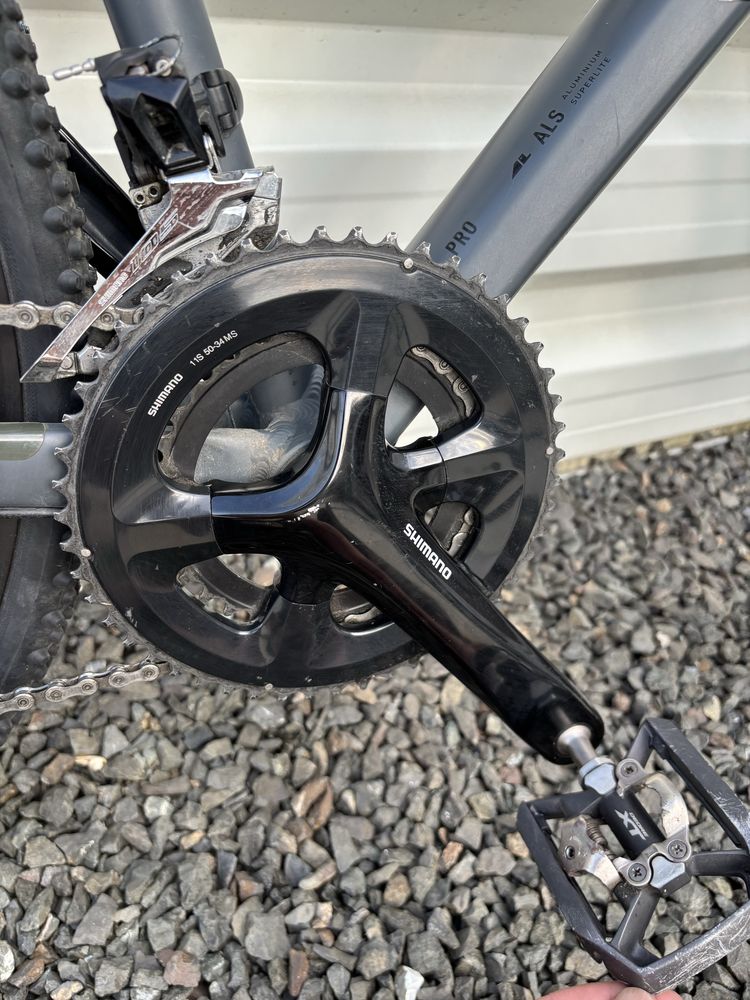 Bicicleta gravel Cube Cross Race Pro