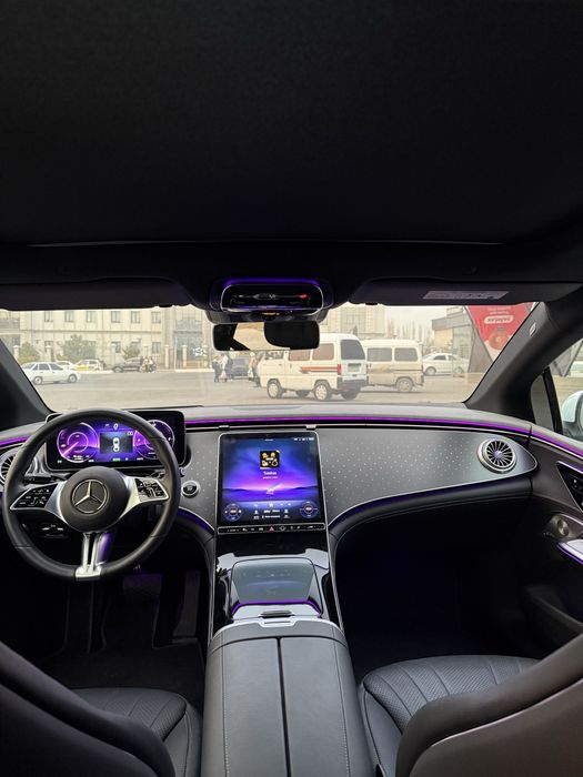 Mercedes-Benz EQE 350+