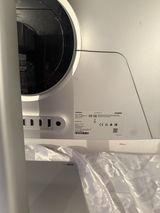 Samsung Odyssey G8 G80SD Defect