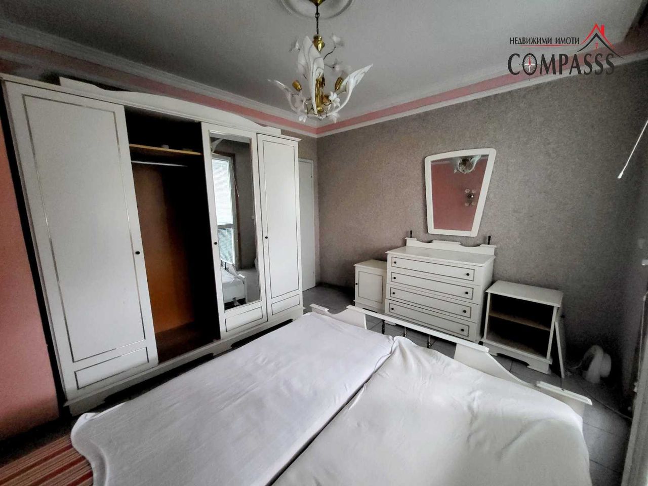 Продава се Двустаен апартамент в Добрич, Строител - 64 кв.м за 661 €/кв.м - Снимка #10