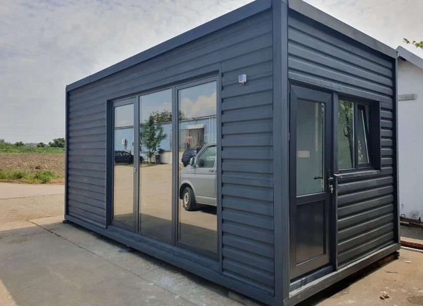 Vând hale metalice și containare modulare