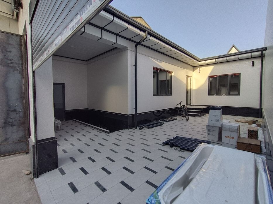 Сергели Янгихаёт сагбон кўчаси 4 хона 150м² 2 сотик