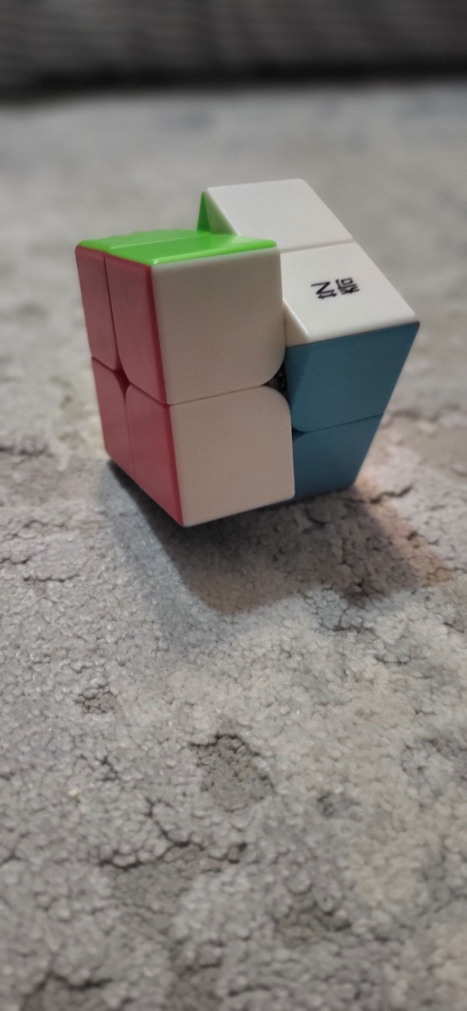 Продам кубик-рубика!!