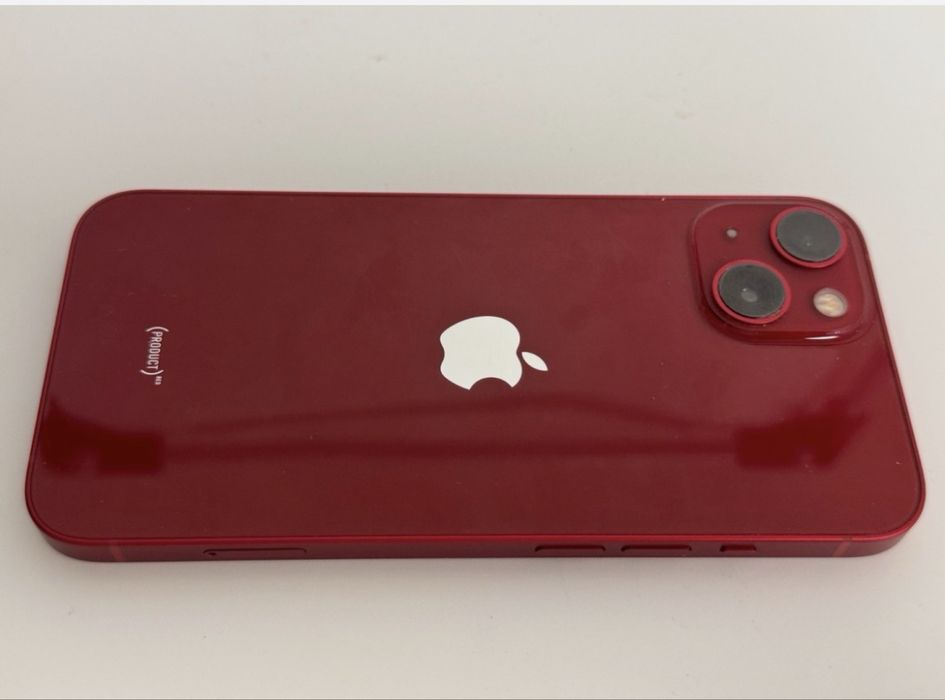 iPhone 13 - 128gb RED