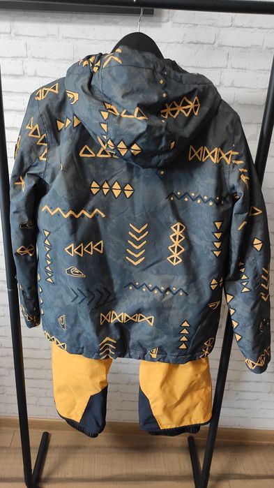 Ски екип Quiksilver 14 г.