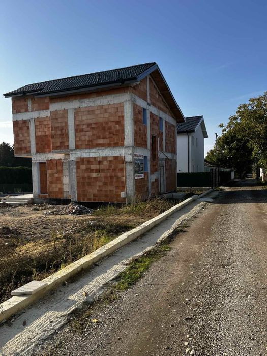 Продава се Къща в Варна, Виница - 180 кв.м за 2100 €/кв.м - Снимка #6