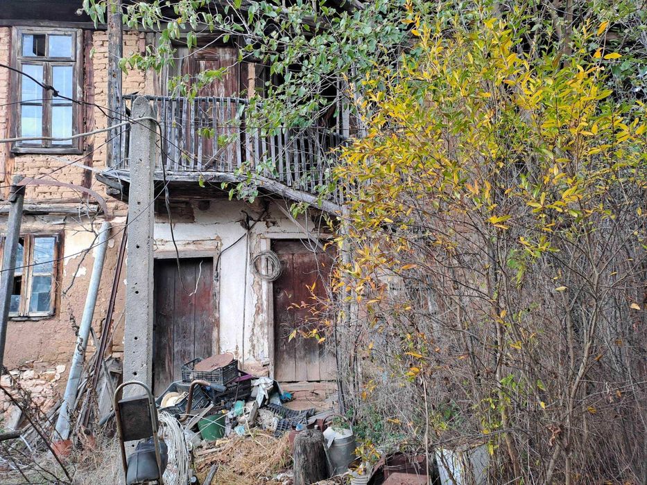 Парцел в село Таваличево, област Кюстендил