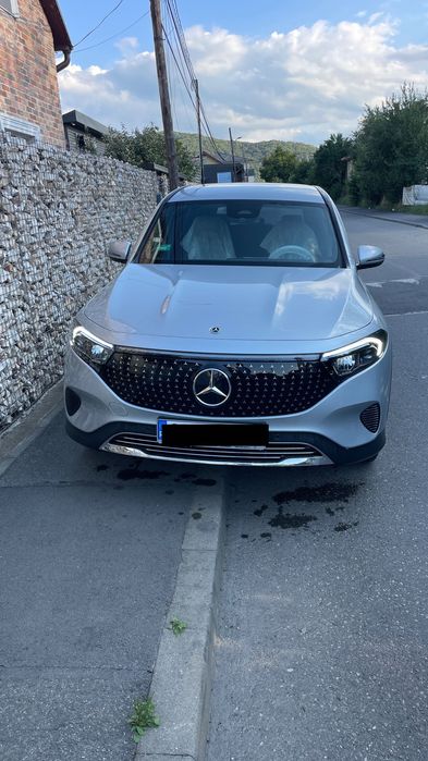 Mercedes-Benz EQB 250+