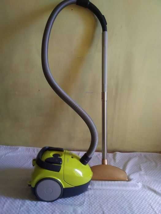 Прахосмукачка Sencor 1200 с торба-Промоция до 19.11