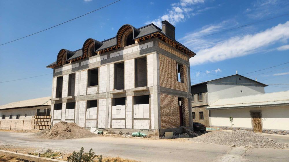 Tom yopamiz. Krovlli