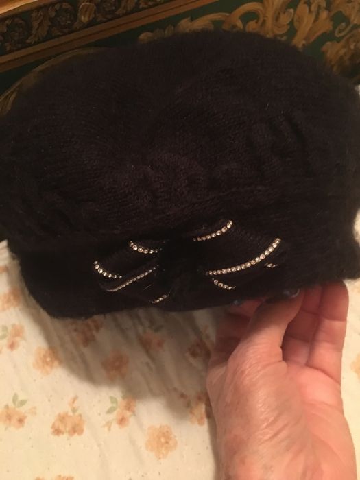 Головные уборы - беретки зимние