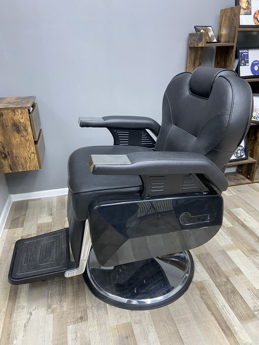 Vând scaun frizerie NOU- Iași