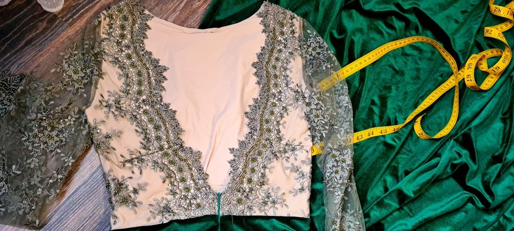 Vând rochie din catifea