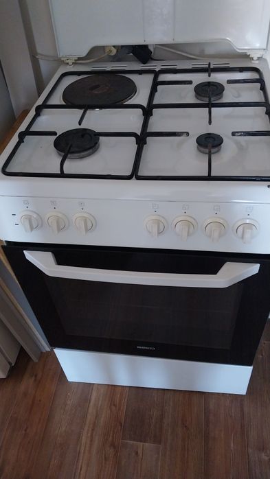 Газоввя плита 60 см
