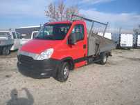 Iveco DAILY 35 C 13 , 3 LOC. BASCULABILA 3  PARTI , CLIMA . Daily 35 C 13 , 3 Loc. BASCULARE PE TREI PARTI , Clima , Euro V .
