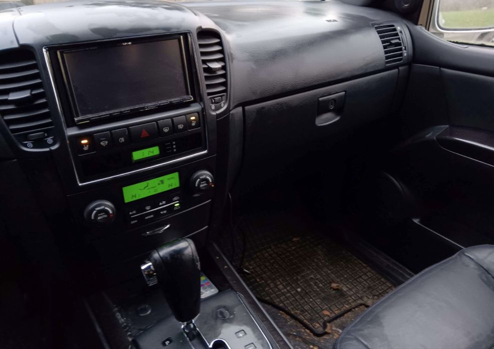 Kia Sorento 3,3i Раздатка Полуоска Скорости Броня Фар Стоп Теглич ABS