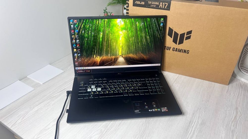 Asus tuf gaming A 17.  R 7 6800h. Rtx 3060. 16/512gb