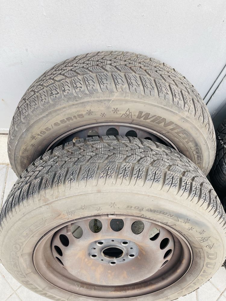 4 броя джанти с зимни гуми Dunlop 195/65/15 за Golf 7