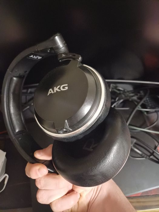 Студийные наушники AKG K182 professional