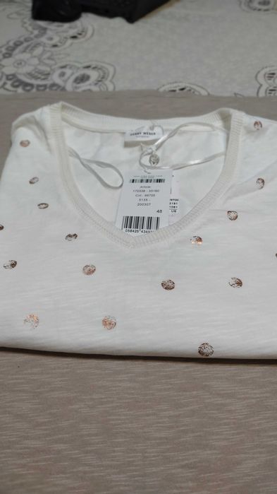 Нова дамска блуза  с паднало рамо размер 54