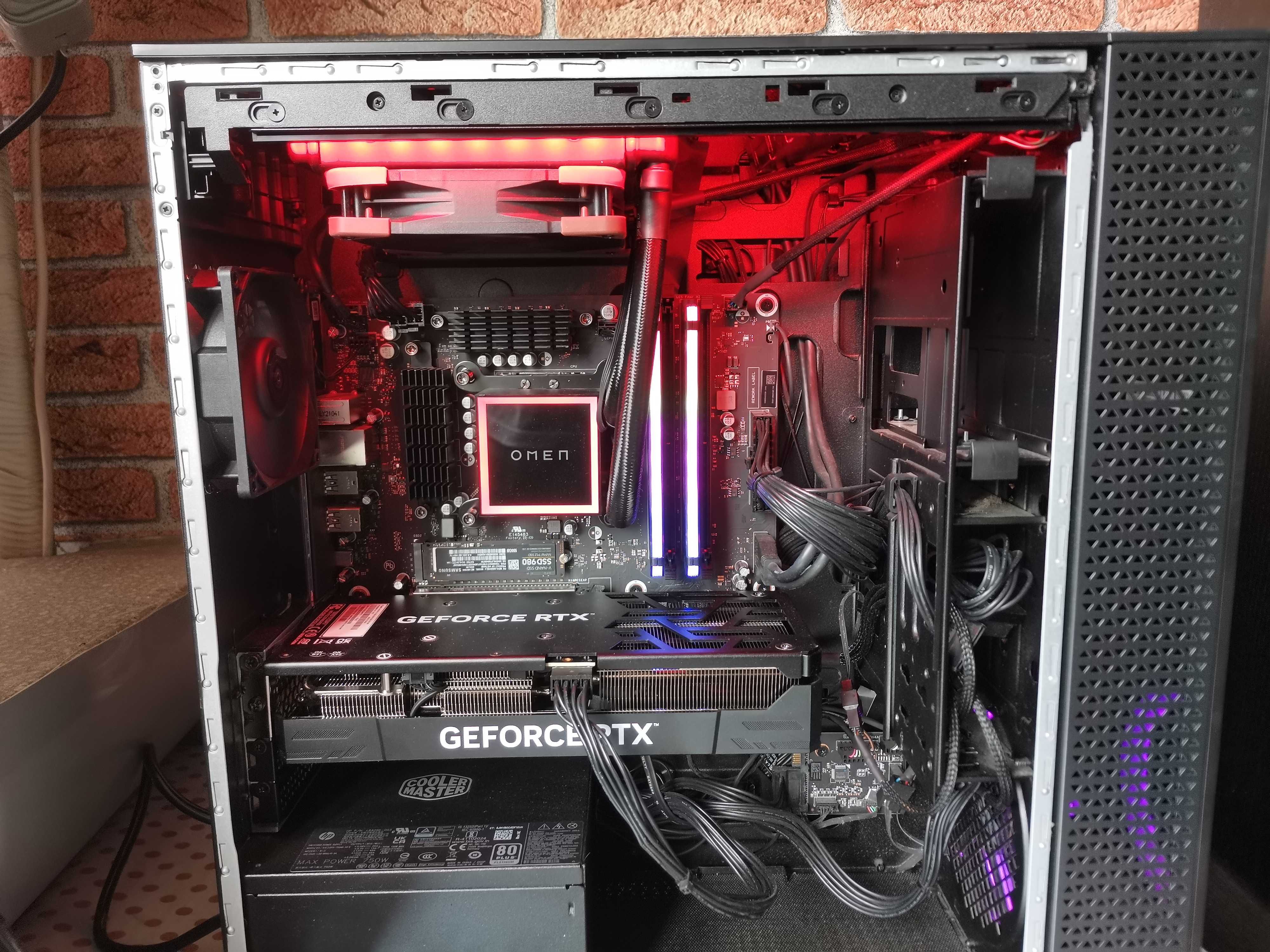 PC Gaming HP Omen 30L i7-10700KF, Z490, Watercooling, Wireless.