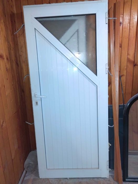 4 usi termopan cu geam glazurat 1000 RON toate