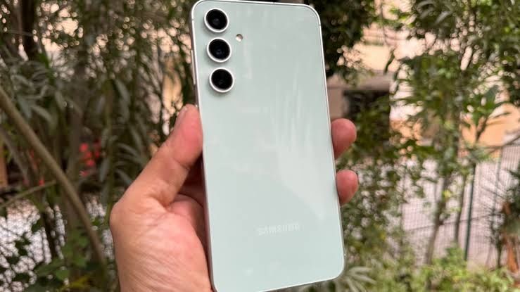 Samsung galaxy S23 FE