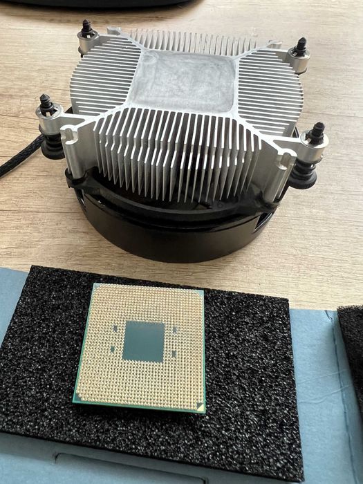 AMD Ryzen 5 2600 (+охлаждане) процесор AM4