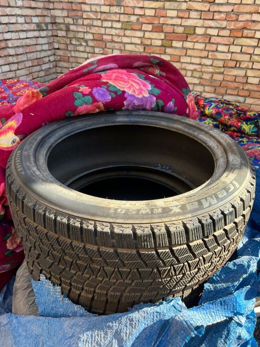 Зимние шины 225/45/17