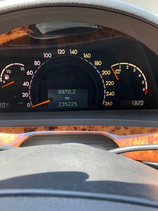 Mercedes Benz W220 S320 Серый 2003 года