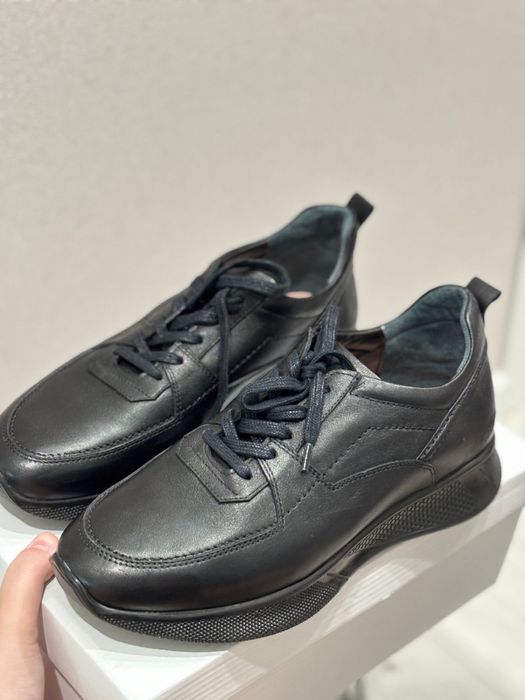 Мужская кожаная обувь