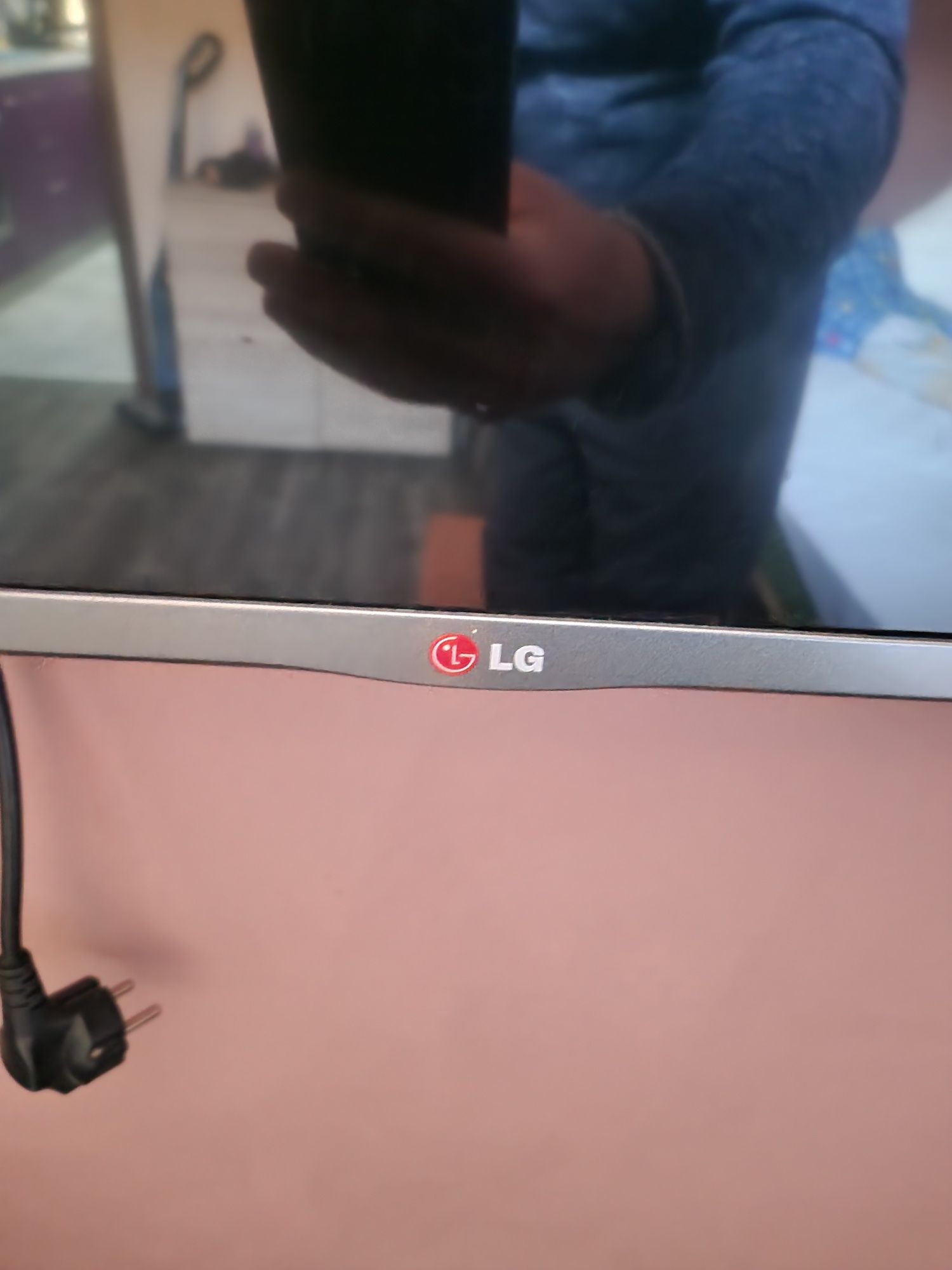 Телевизор Led.2бр.LG.Blaupunkt-32"