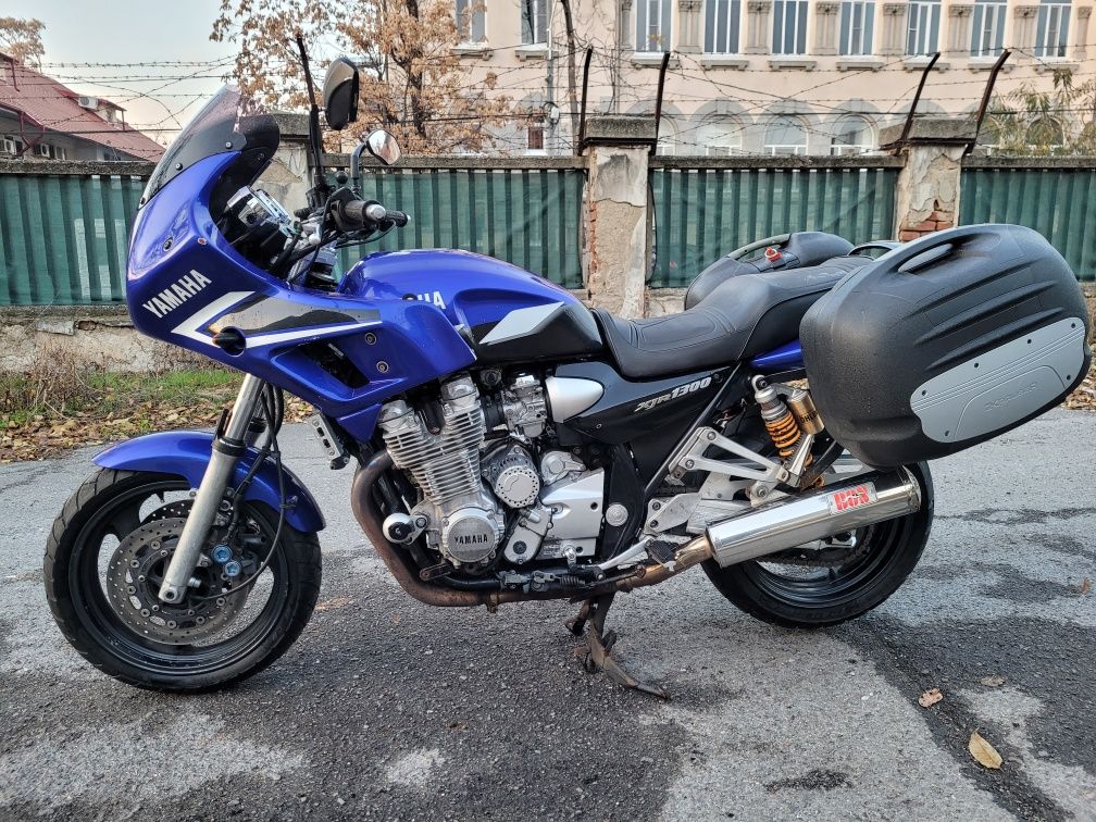 Yamaha xjr 1300 + cutii și carene