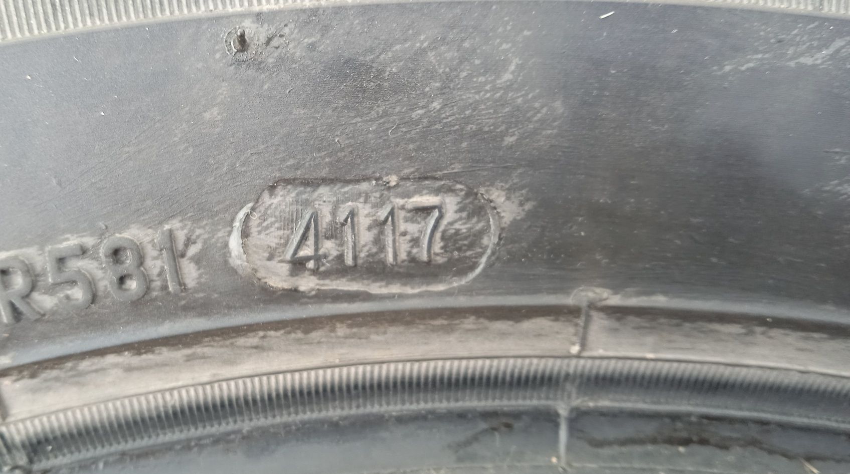 Продам зимнюю резину Pirelli ice zero