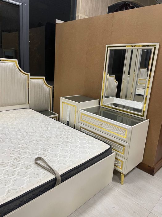 Spalniy ganitur kamplekt