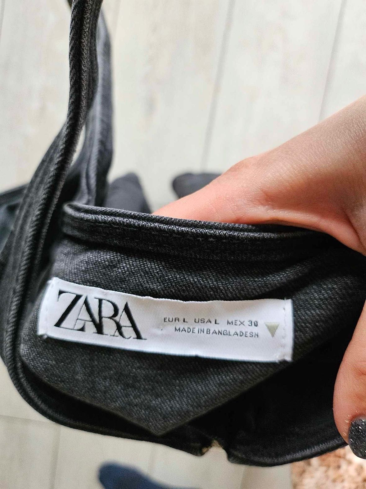 Рокля на Zara черна