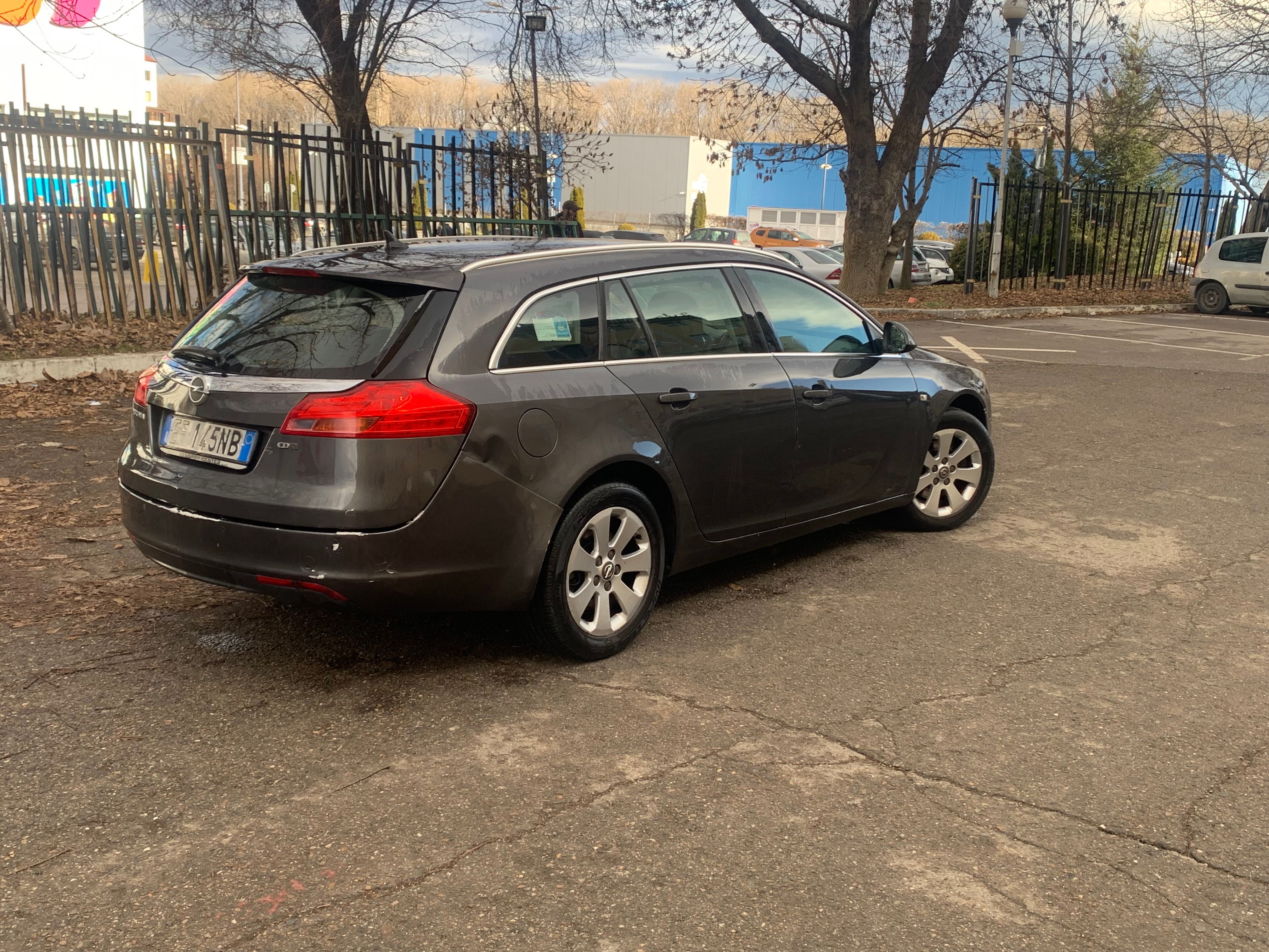 Opel Insignia 2.0 cdti 6скорости 2011г 160кс