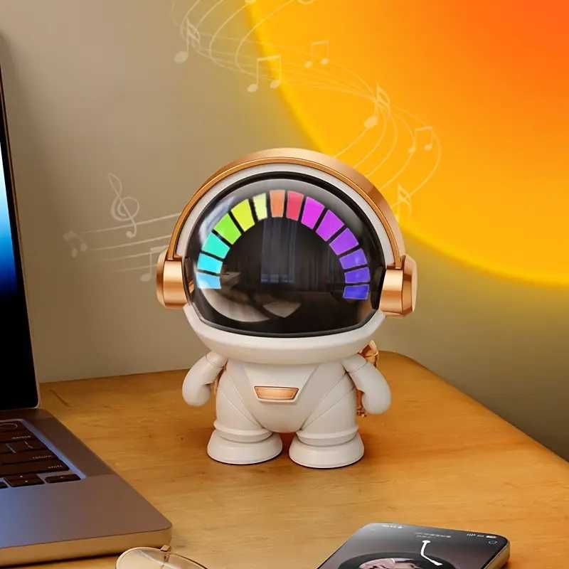 LED Bluetooth Високоговорител – Астронавт, RGB светлини, Нов