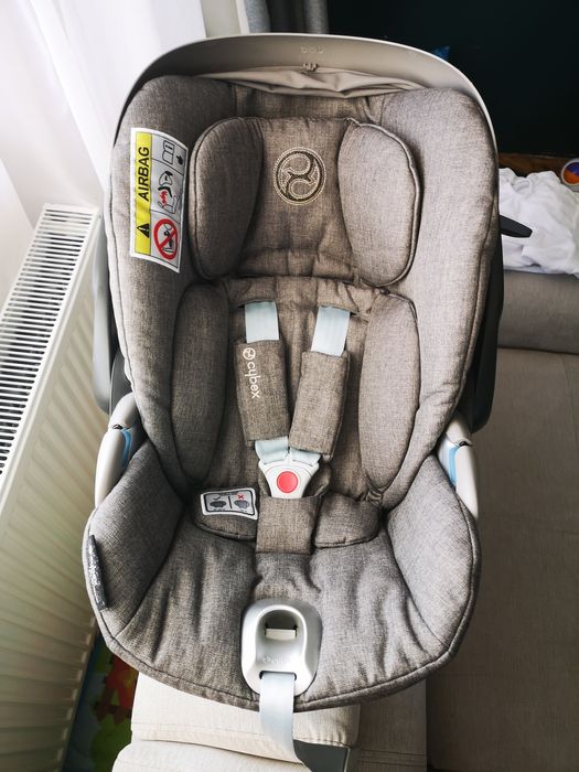 Стол за кола Cybex Cloud Z i-Size Plus + ЛЕТЕН КАЛЪФ цвят Soho grey