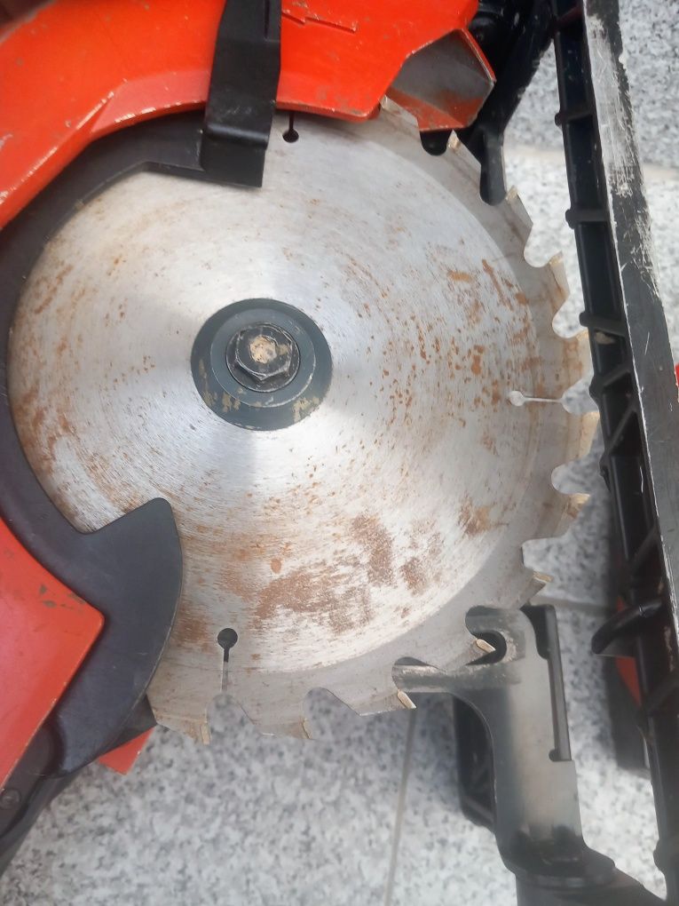 Hilti SC 30WR-22 Ръчен циркуляр Nuron