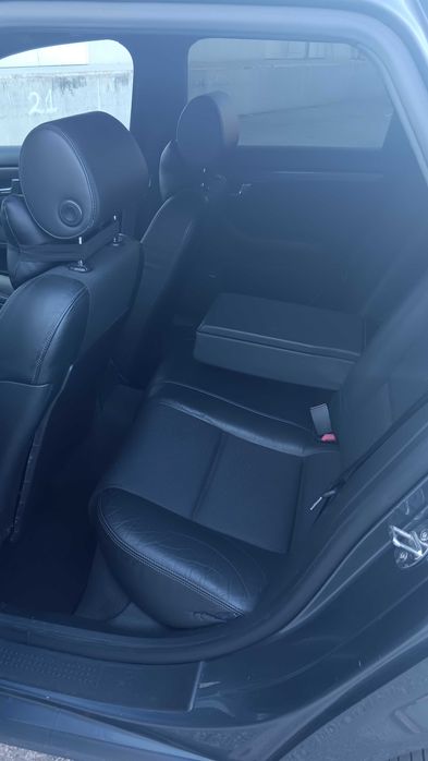 Продавам Audi a4 авант