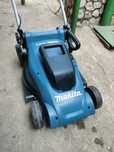 Masina de tuns iarba Makita ELM3720