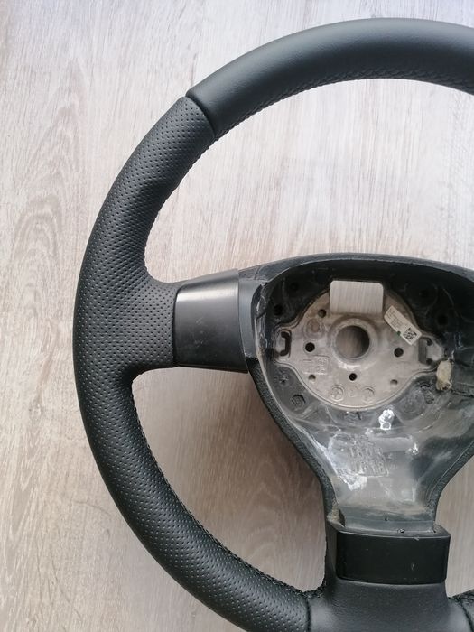 Volan  Golf 5 Passat B6 Jetta Touran Caddy  Tiguan