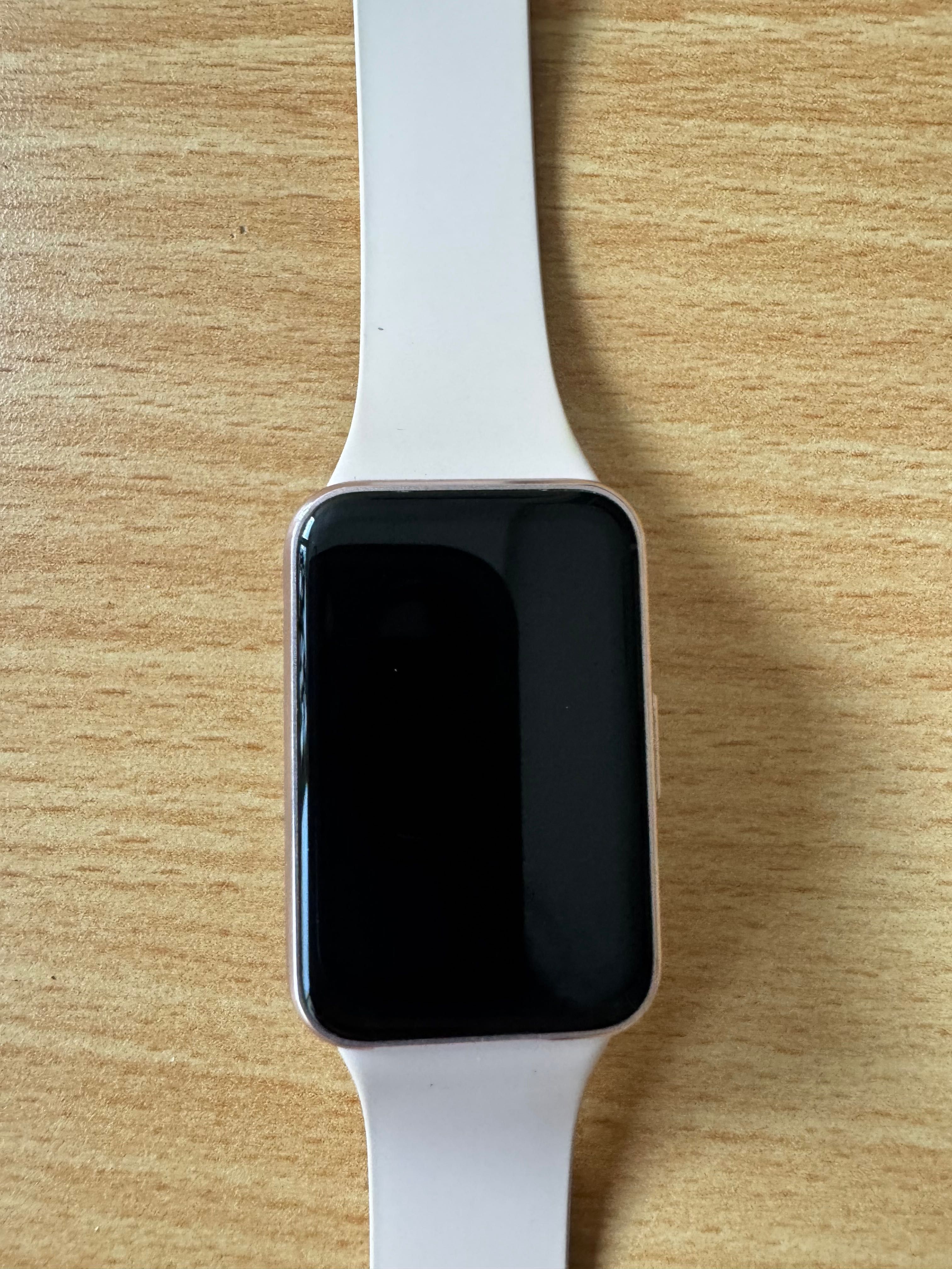 Часовник Samsung Galaxy Fit3